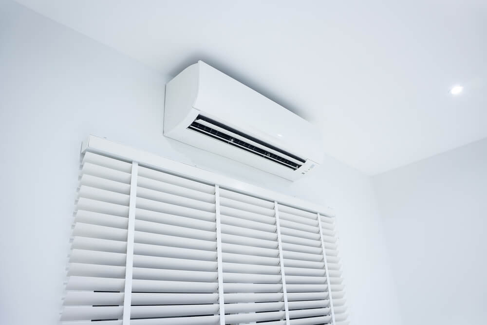 Air conditioner wall mount indoor unit of split system
